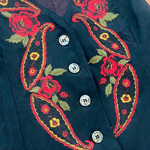 VINTAGE SHELLI SEGAL || PAISLEY EMBROIDERED VEST - Picture 2 of 3